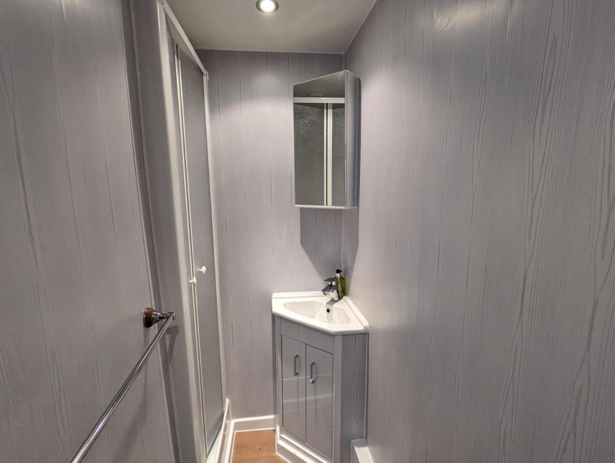 Beautiful Independent Apartment In London Uk Eksteriør bilde