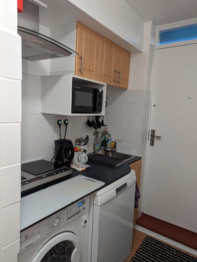 Beautiful Independent Apartment In London Uk Eksteriør bilde