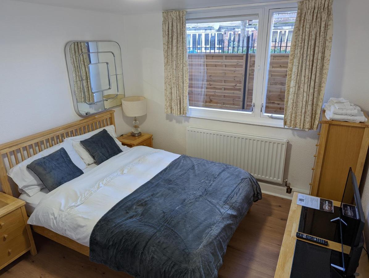 Beautiful Independent Apartment In London Uk Eksteriør bilde