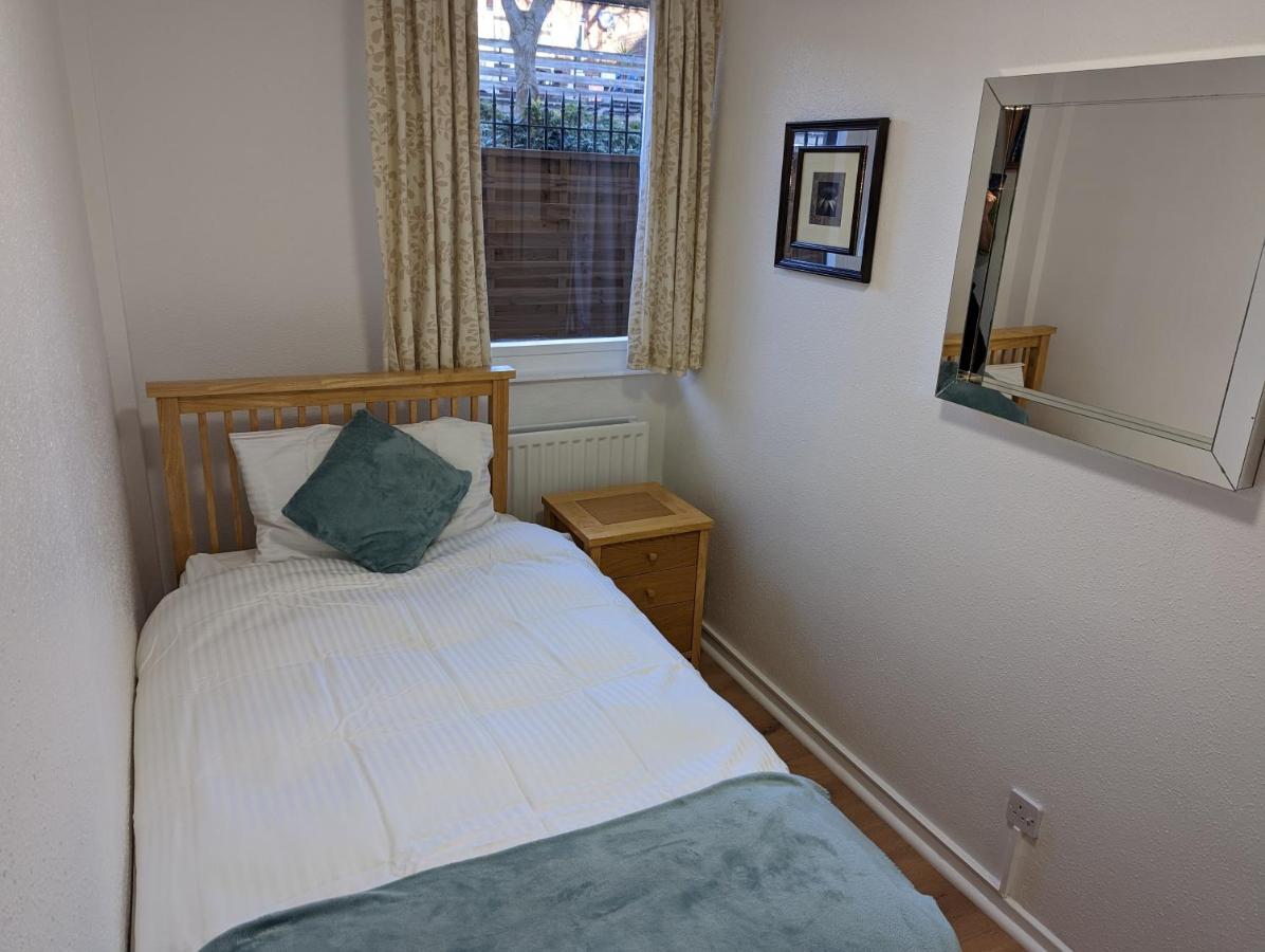 Beautiful Independent Apartment In London Uk Eksteriør bilde