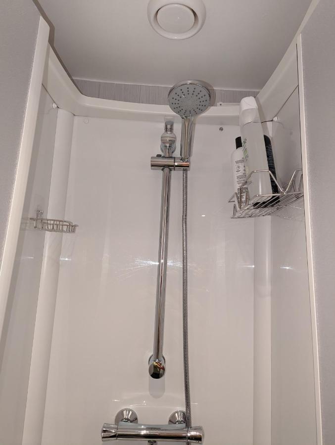 Beautiful Independent Apartment In London Uk Eksteriør bilde